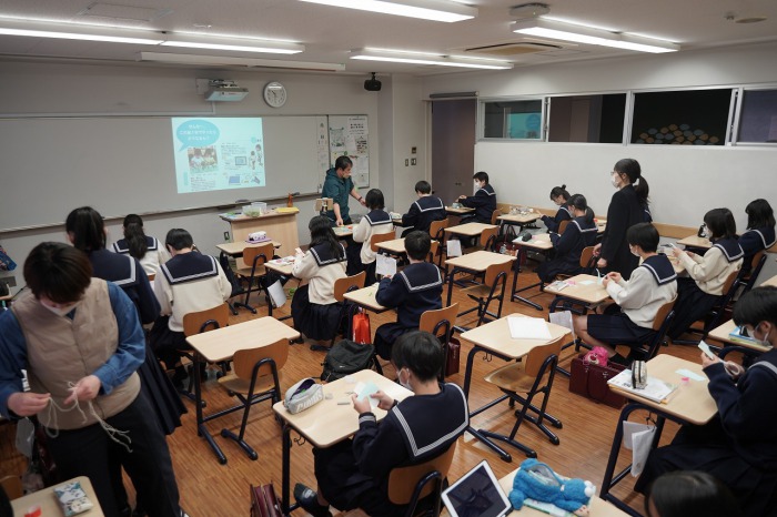 中学2年生「保育園交流会」事前学習①;