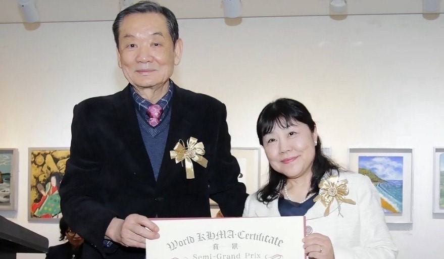 本校教員が『芸術祭準大賞』を受賞！;