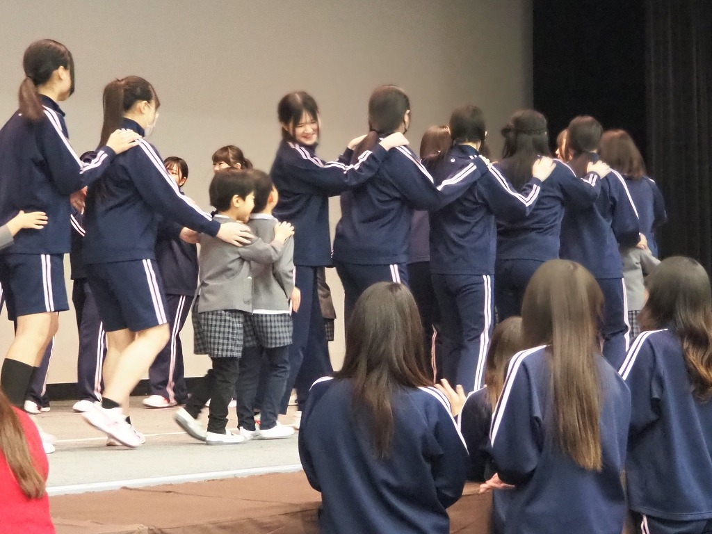 愛輝幼稚園との交流会