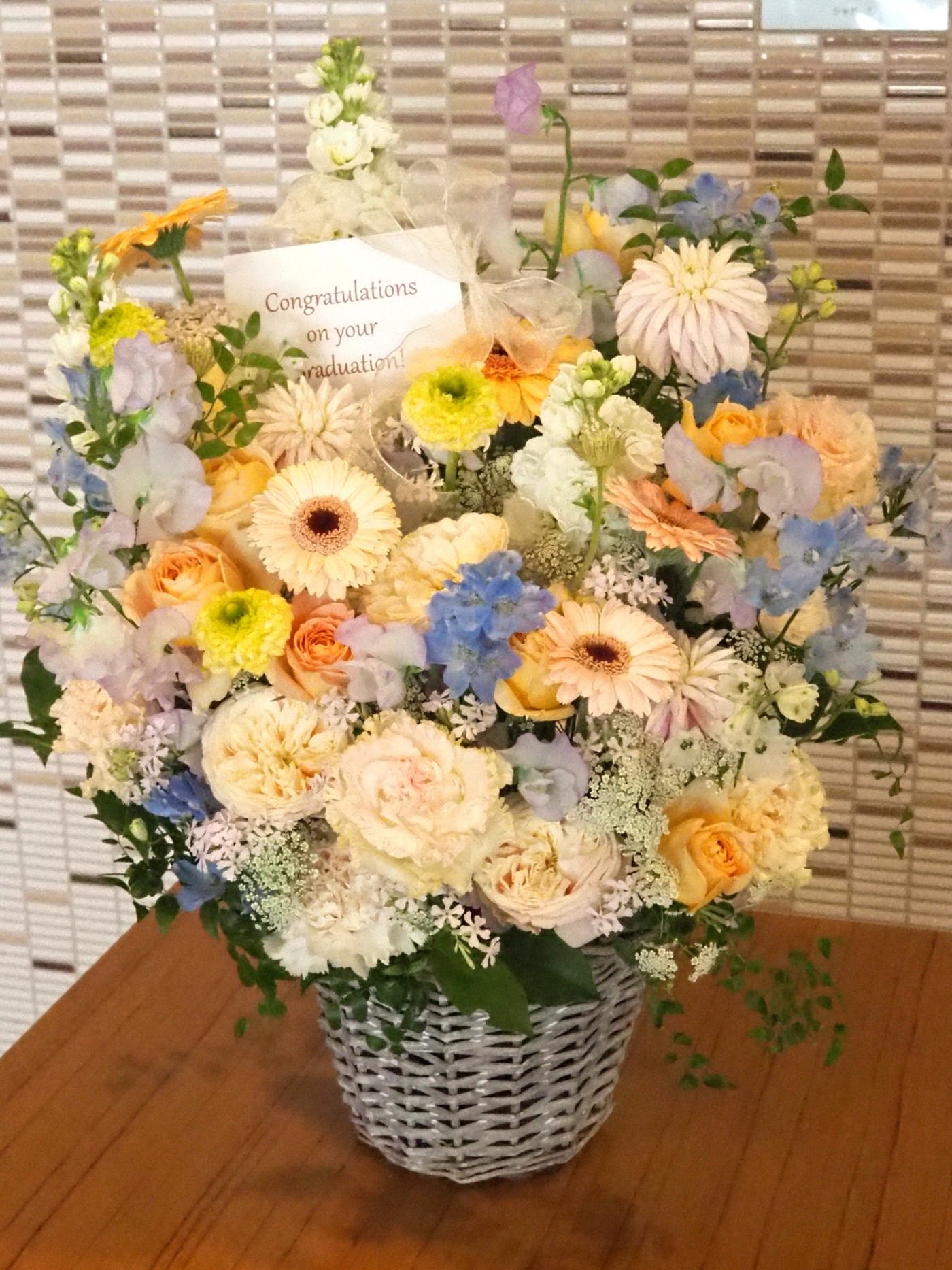 卒業生からの贈り物✨